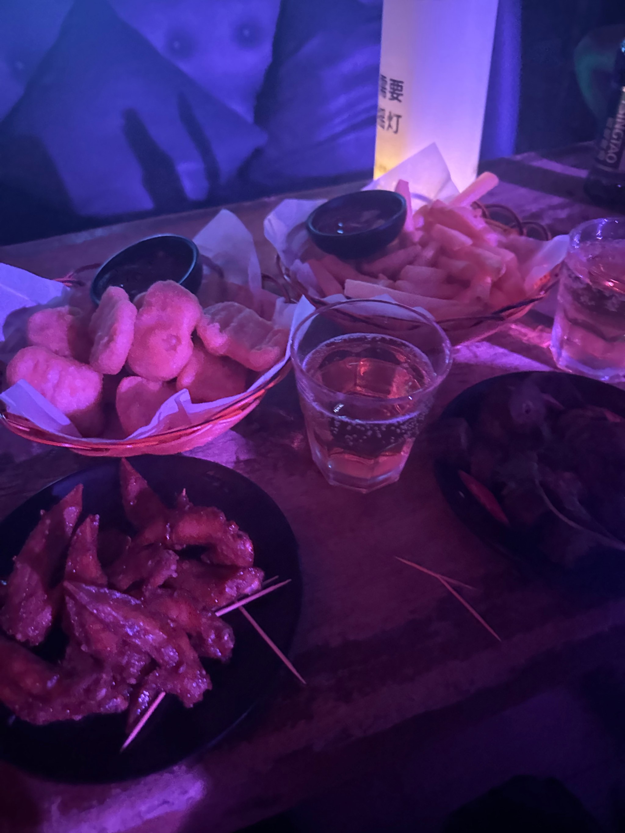 德阳商务ktv商务ktv有没有推荐-什邡市ktv预订